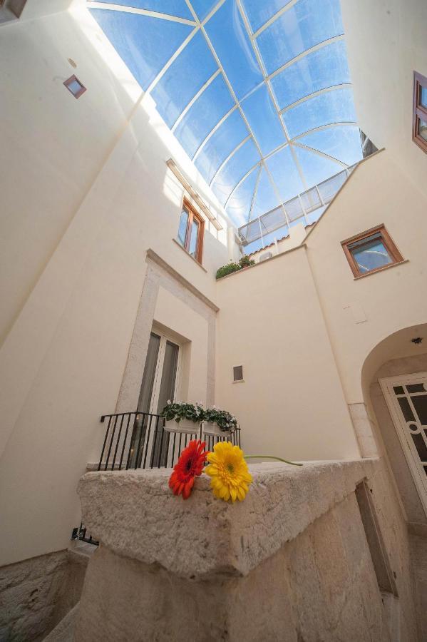 Antica Dimora Luxury Rooms Барлетта Экстерьер фото
